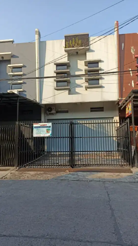 Dijual ruko strategis Taman kopo indah 3 Bandung,  jl Utama blok.E
