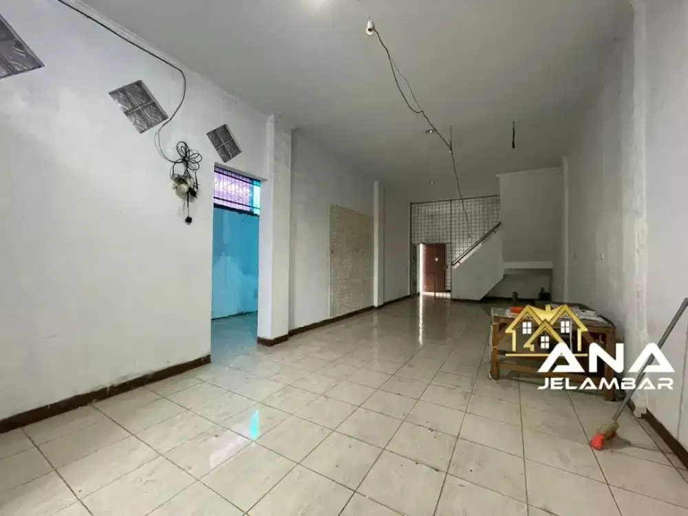 ANA DISEWAKAN  RUMAH NGANTONG JALAN RAMAI UK 6.5X17.5M DI JELAMBAR
