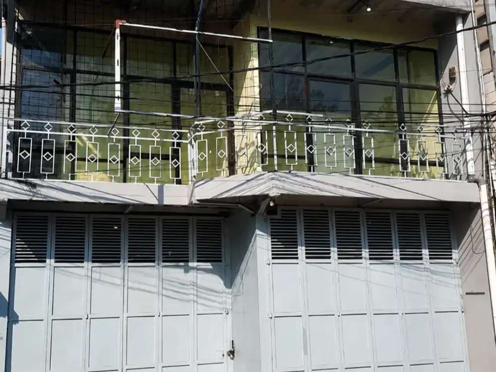 RUKO RAMAI 2,5 Lantai 8x10 Disewakan Bekasi Utara Dekat stasiun Kranji