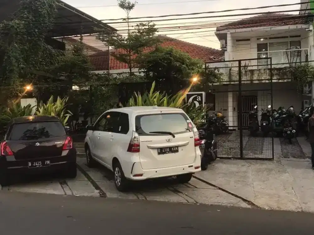 Rumah Tebet Timur 448mtr jalan 3 Mobil bagus utk usaha