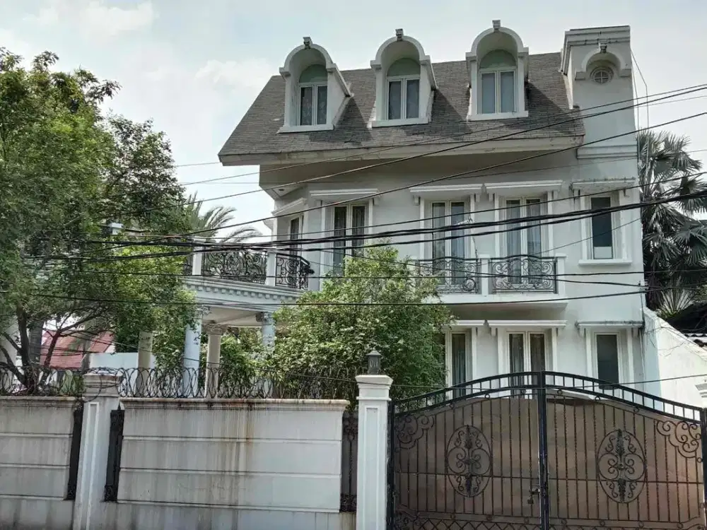 DIJUAL CEPAT RUMAH MEWAH DI MENTENG JAKARTA PUSAT