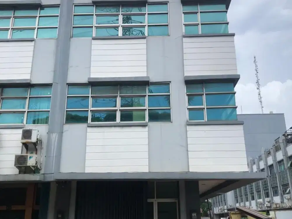 Murah!!! Dijual Ruko Hoek Pulo Gadung Siap Pakai