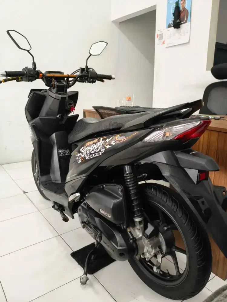 Honda Beat Street 110 thn 2022 B DKI