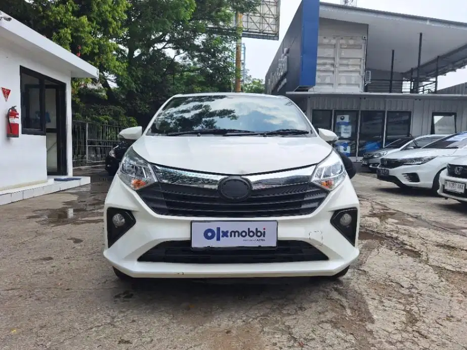 DP MURAH Daihatsu Sigra 1.2 R Bensin-AT 2022 Putih C3JSB