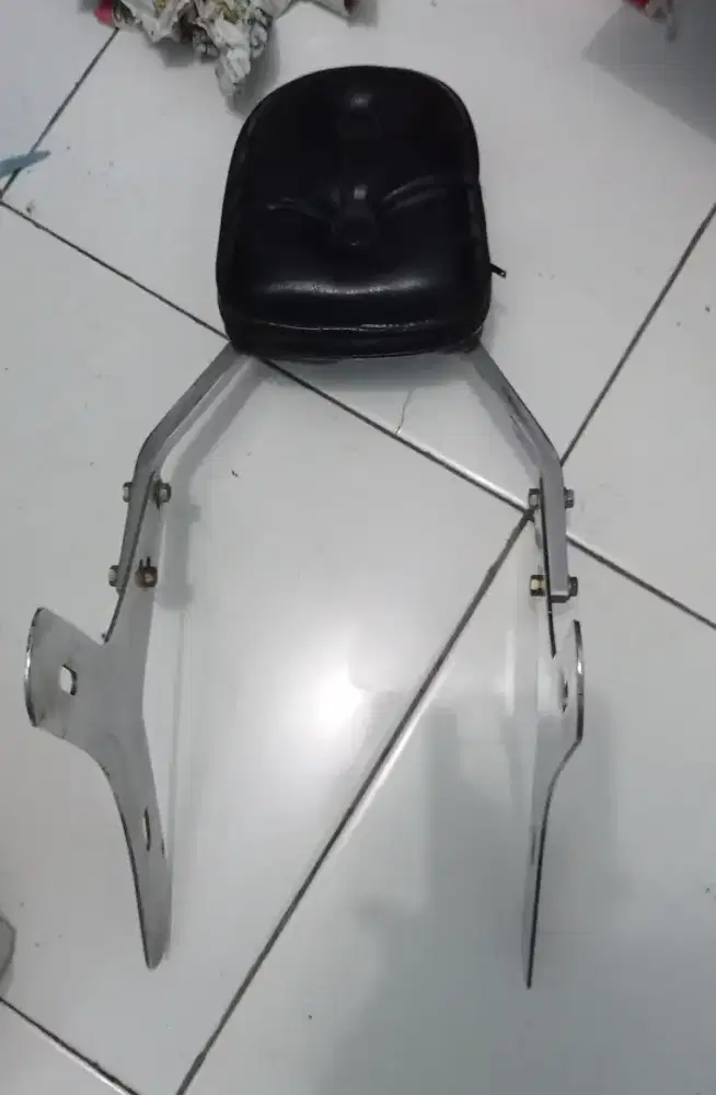 Senderan jok harley custom