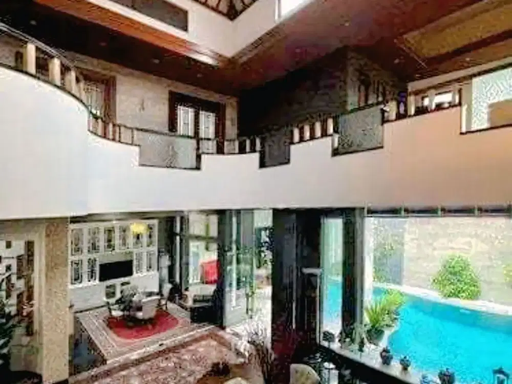 Dijual Rumah Mewah Fully Furnished Nuansa Tropis Ada Swimming Pool Lokasi Strategis Dekat Pondok Indah Mall di Pondok Indah Jaksel Fr-16233