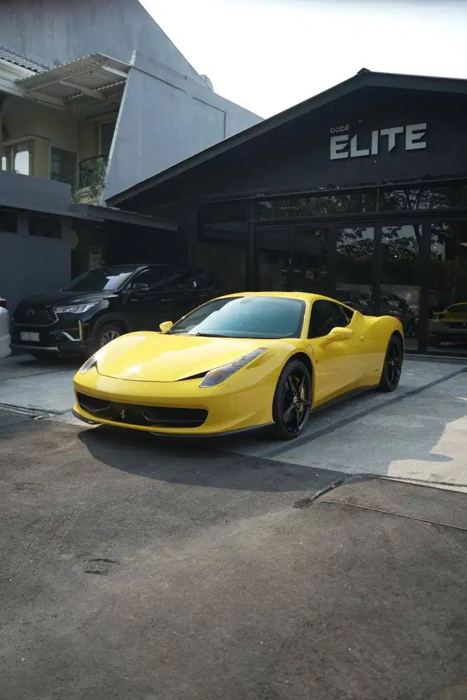 2012 Ferrari 458 Italia Giallo Modena