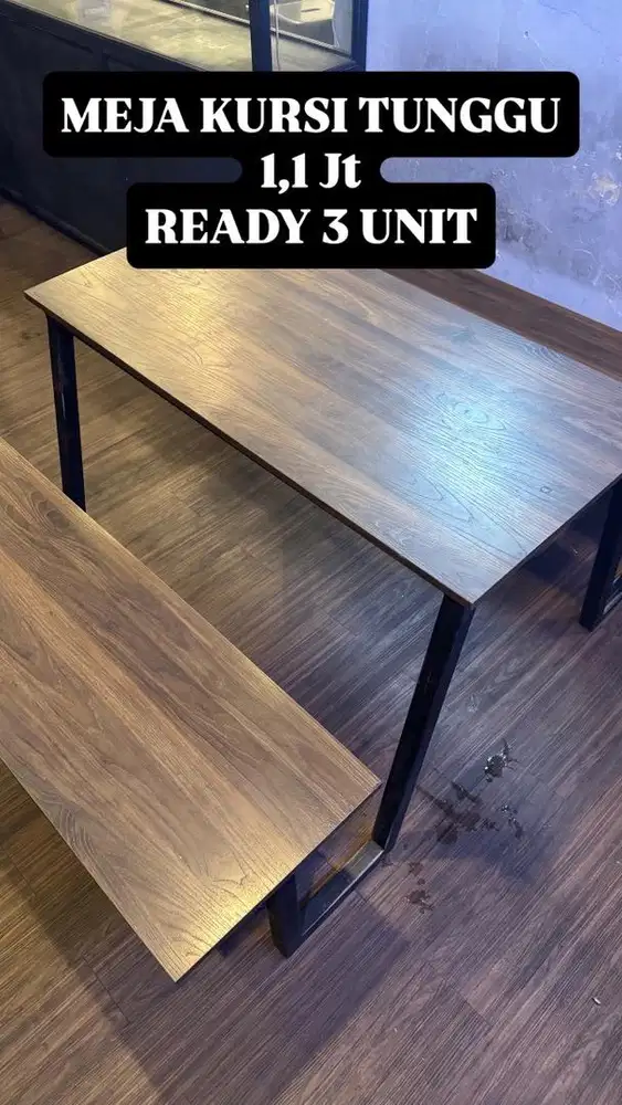 MEJA KURSI JADI SATU SET. KOKOH