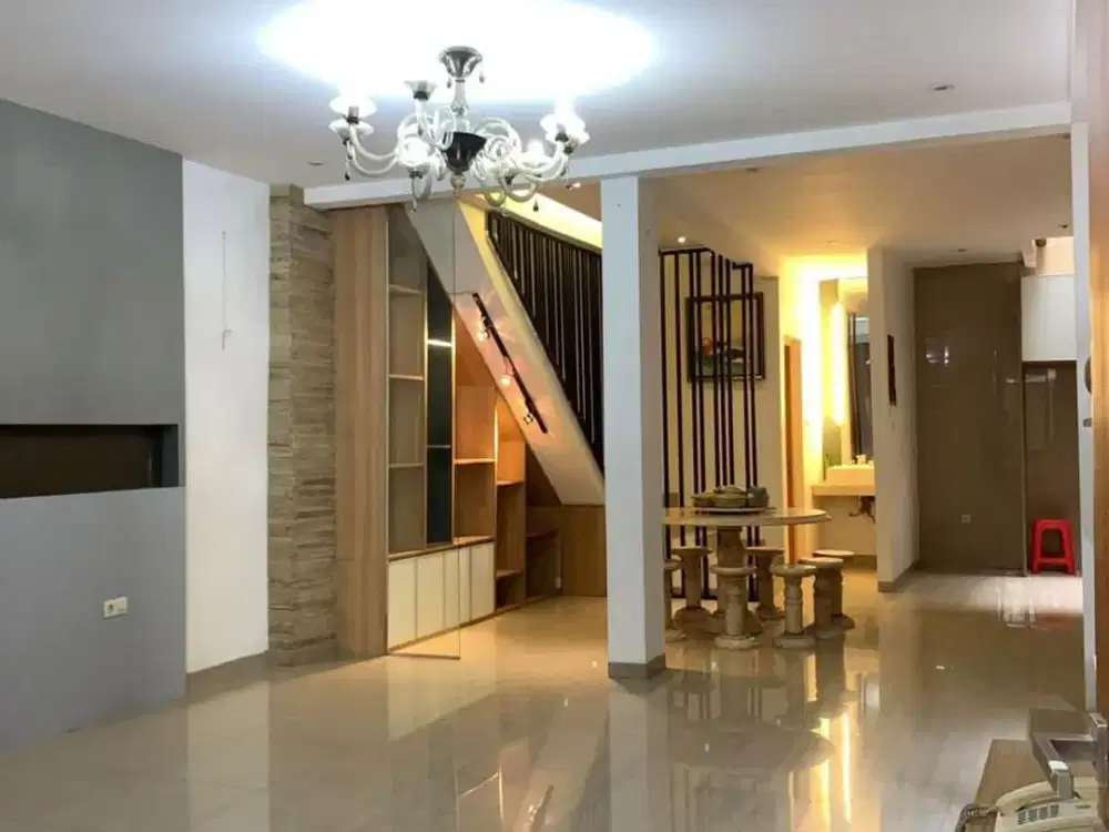 ANA DISEWAKAN RUMAH UK 8X26M DI JELAMBAR