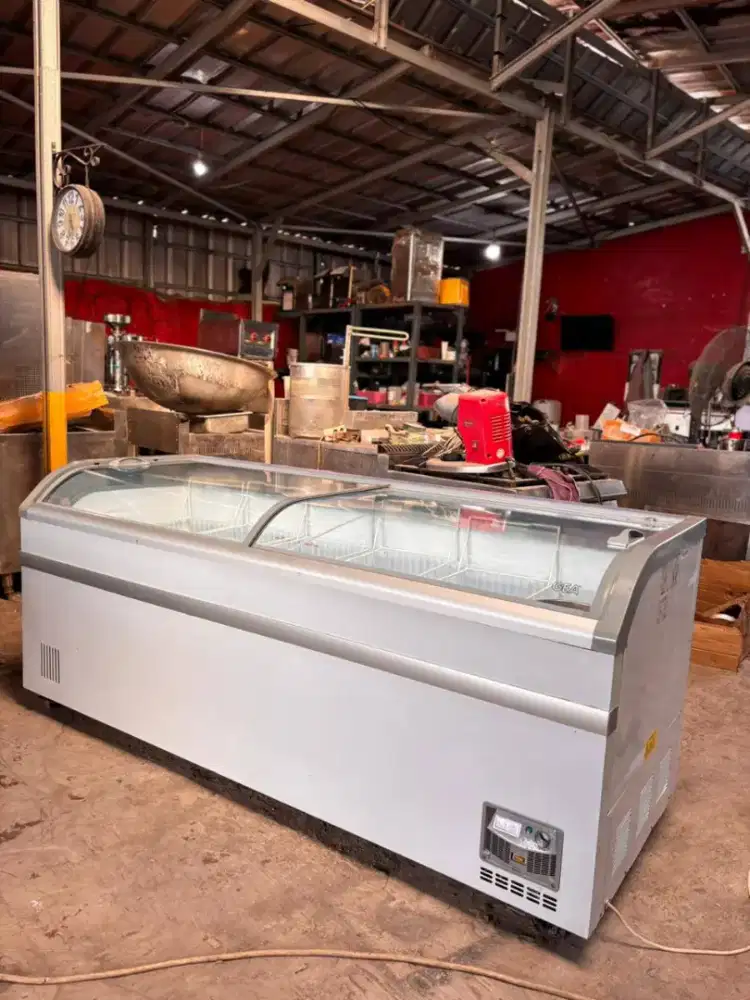 freezer box pintu sliding