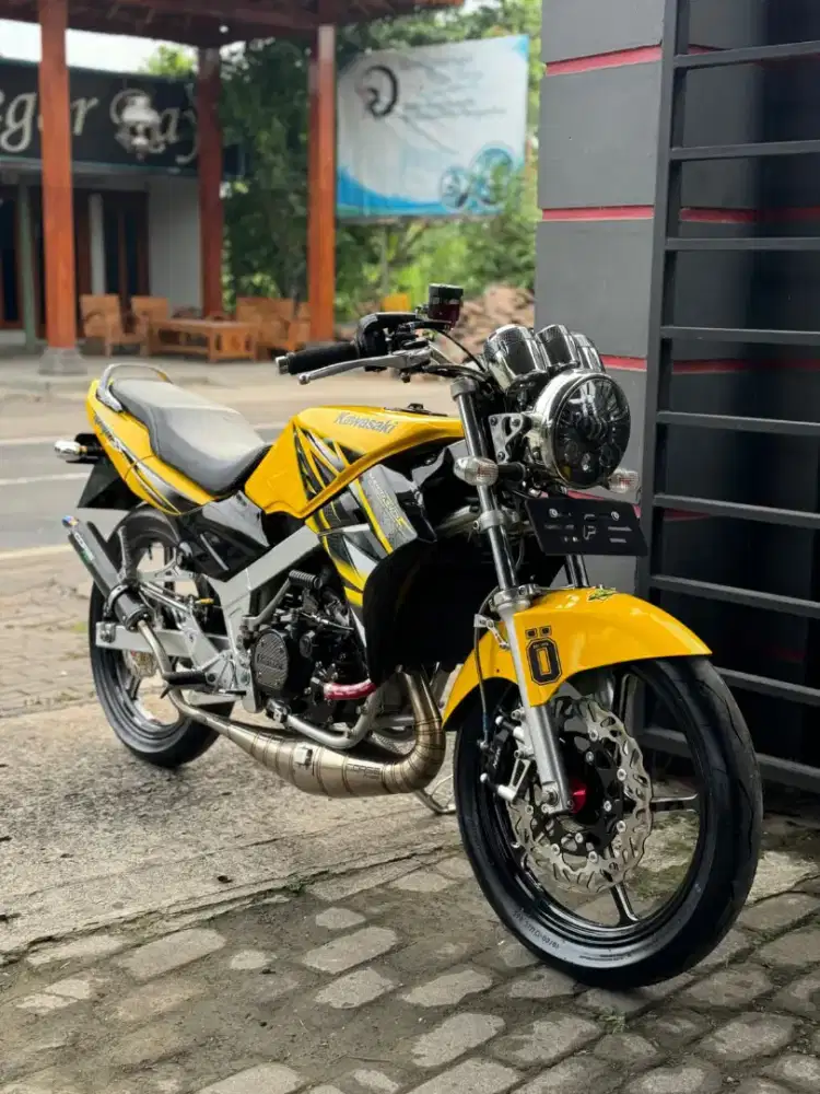 KAWASAKI NINJA SS ASLI WARNA KUNING THN 2013 PLAT AD