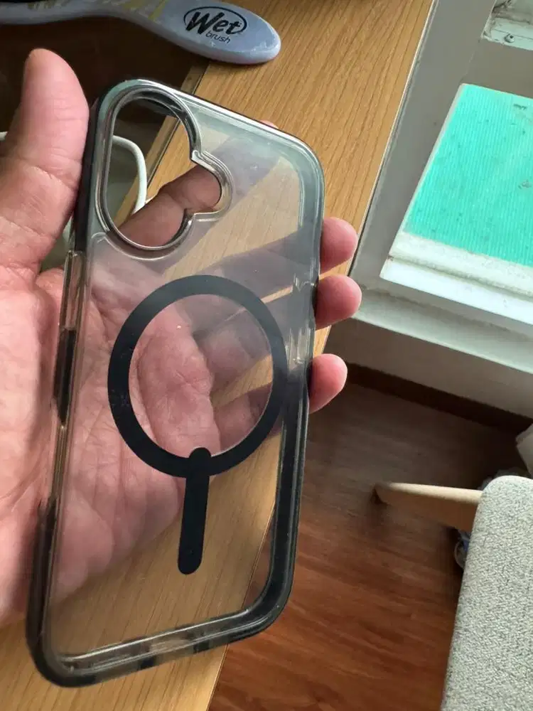 softcase ORI iphone 16 + kabel Ori