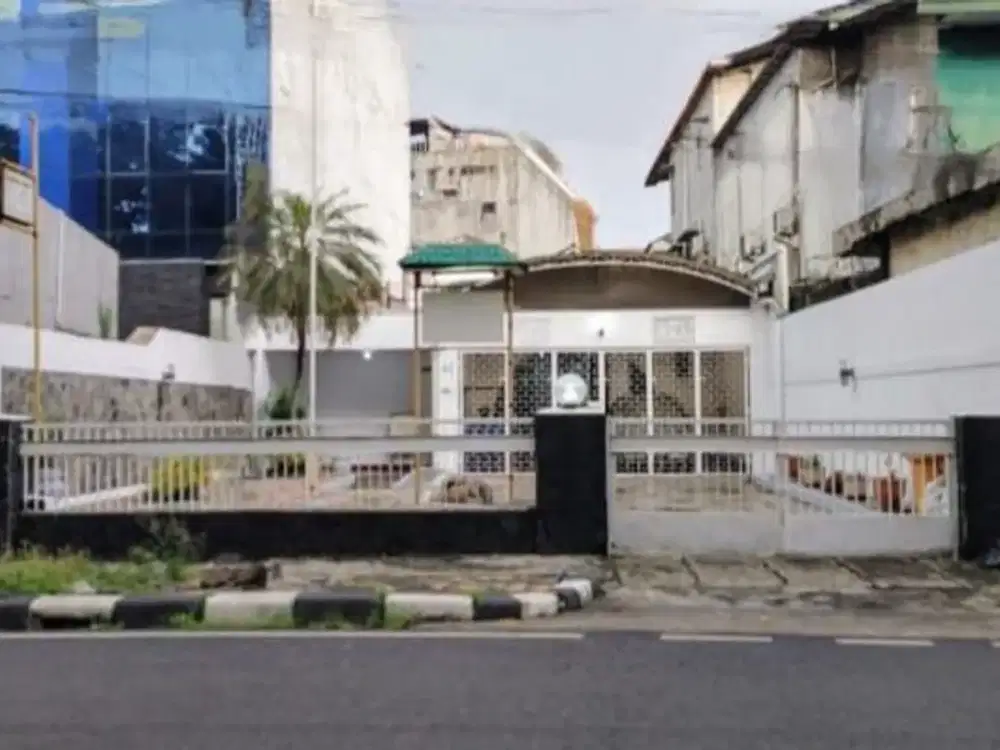 Rumah di Jl Minang Kabau, Jakarta Selatan 2 LT Luas 477 Rp. 20 M 5 KT 5 KM SHM
