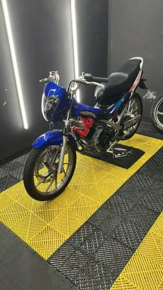 Dijual Cepat BU Satriafu 2006 CKD