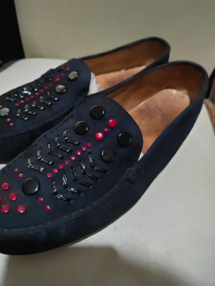TODS women shoe sz 39