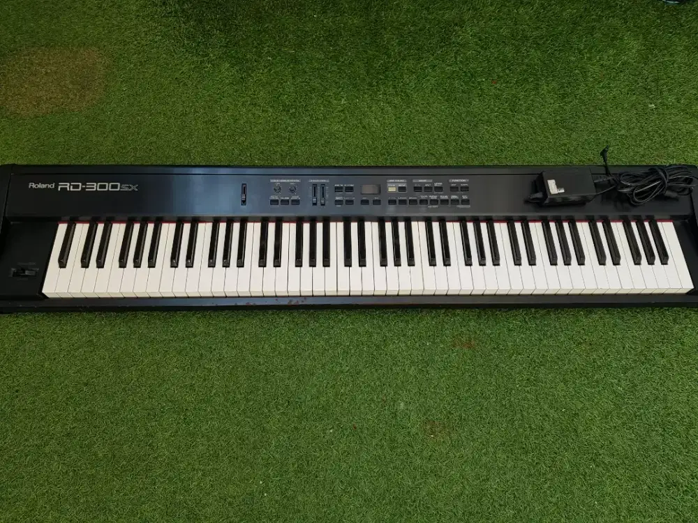 Roland RD 300 GX
