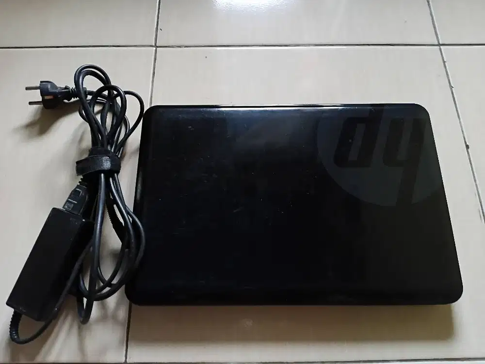LAPTOP BEKAS HP 1000 RAM 2 GB