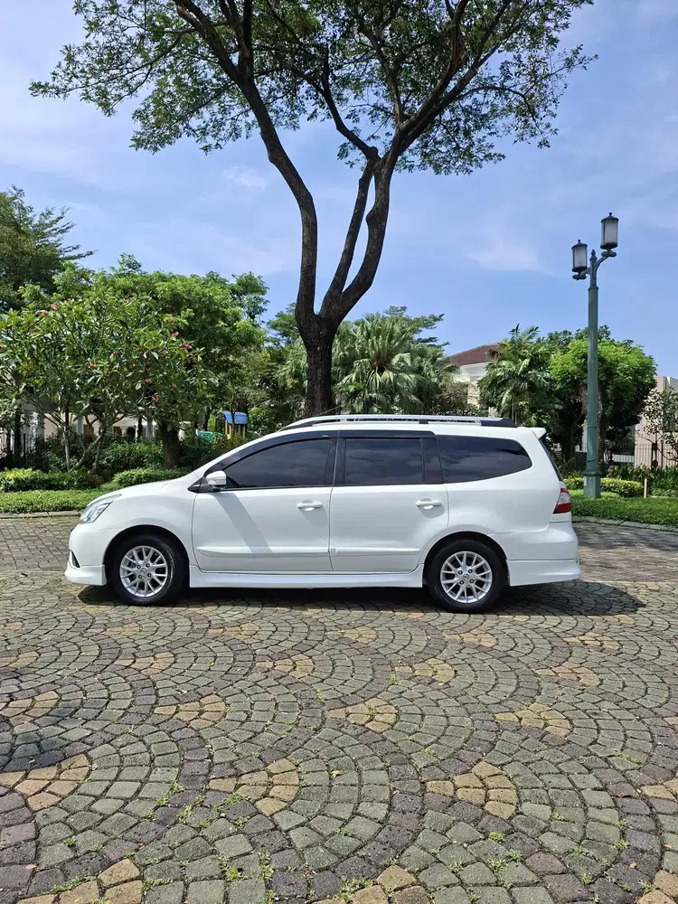 Nissan Livina 2014 Bensin