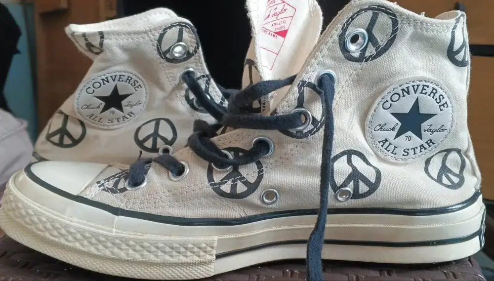 Converse size 38