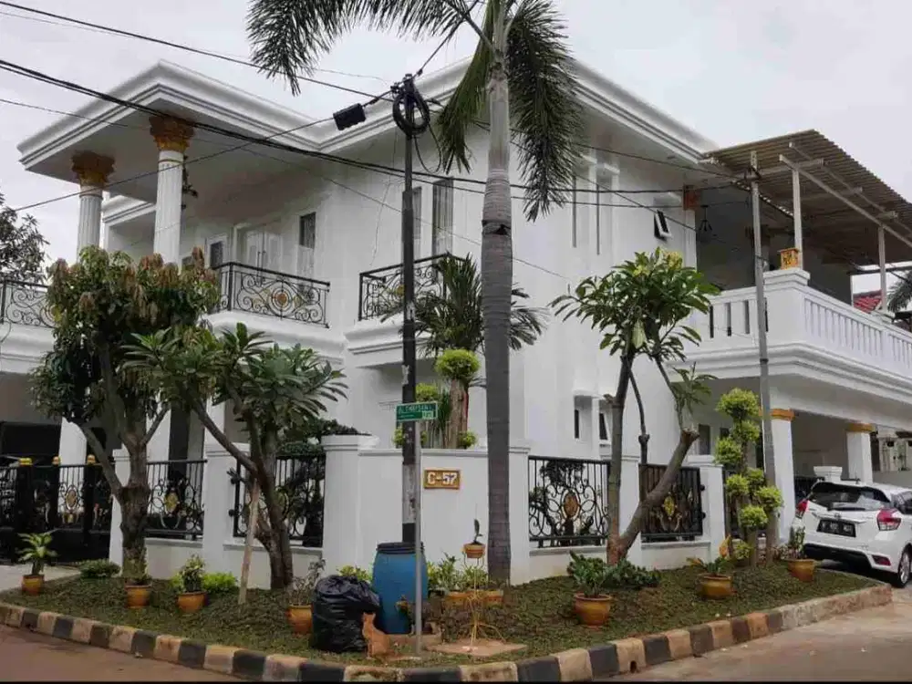 DISEWAKAN SEGERA..! RUMAH MEGAH DI KOMPLEK EXCLUSIVE MEDITERANIA REGENCY CIKUNIR - BEKASI KOTA
