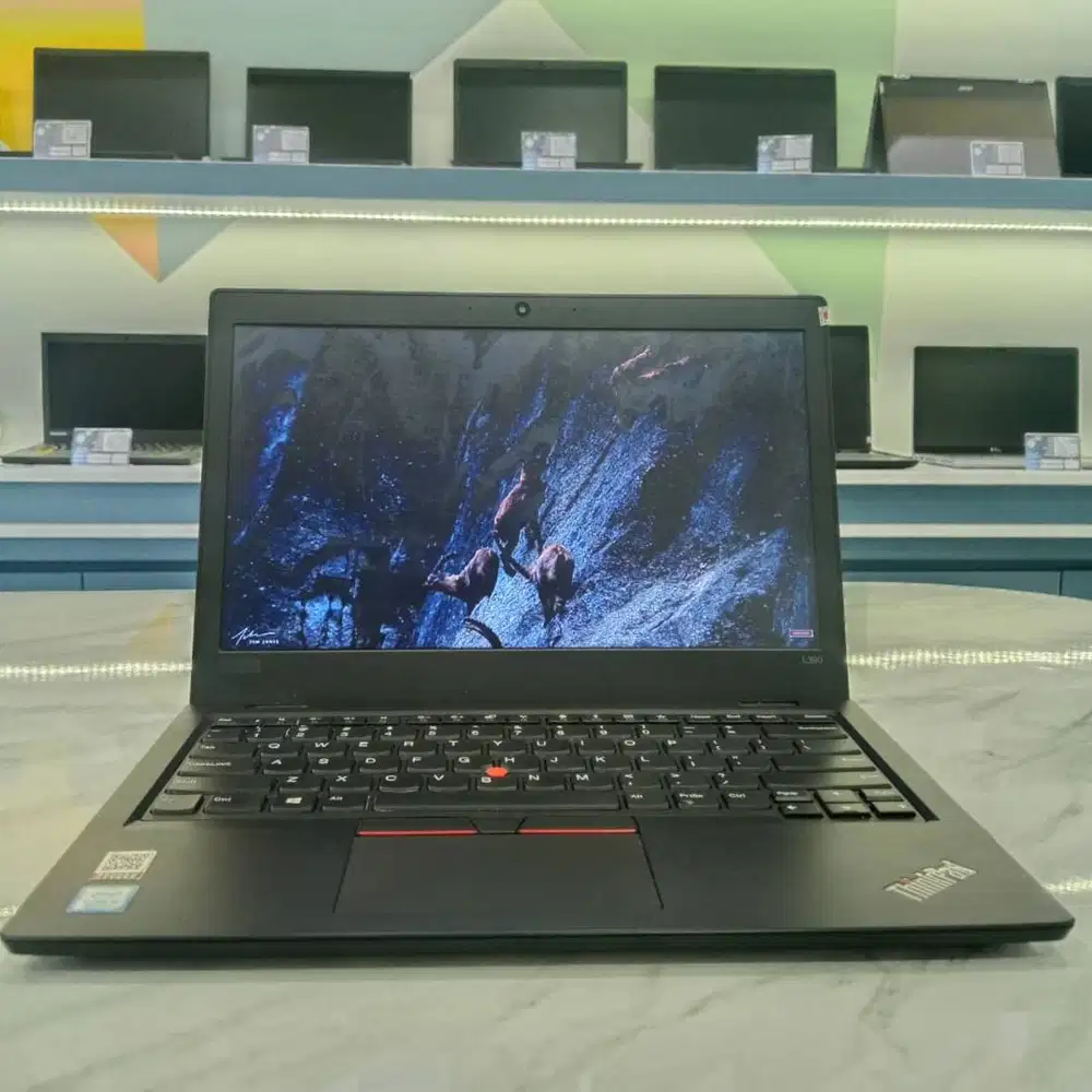 Lenovo L66 Core i3 Gen 8 RAM 8GB SSD 256GB — Cepat & Siap Pakai