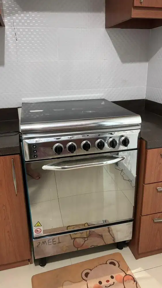 Kompor Free Standing Cooker Delizia