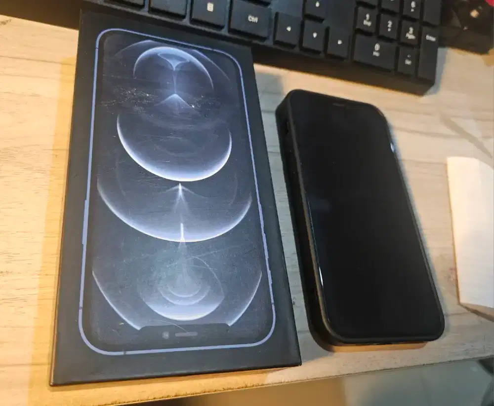 Dijual Iphone 12 Pro 128Gb - 100%  Gress Batteray 93%