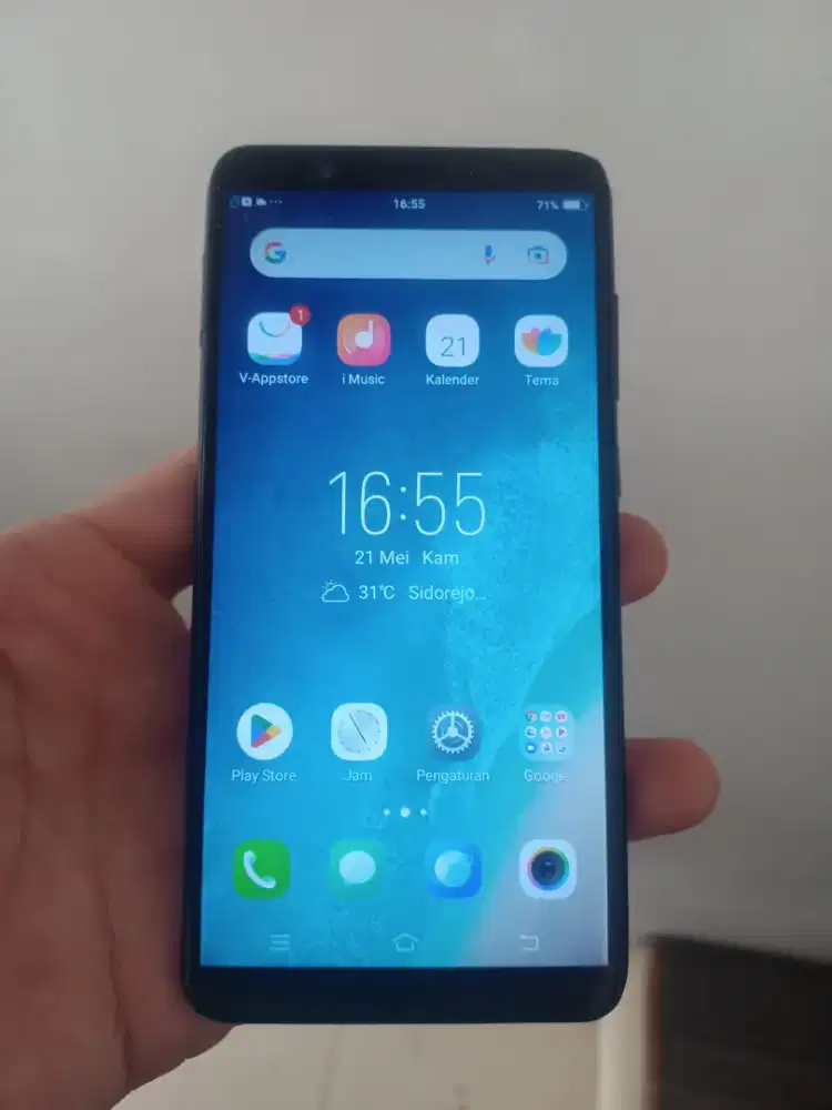 Vivo V7 4/32 gb