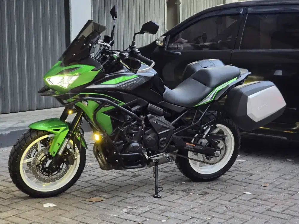 Moge Turing Kawasaki Versys 650 th 2022 km 4rb Like New Siap Gas Modif