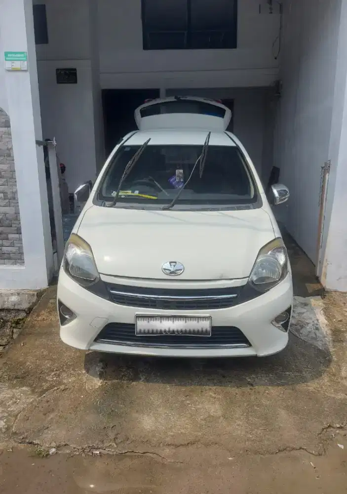 Toyota AGYA 1.0 Tahun 2015