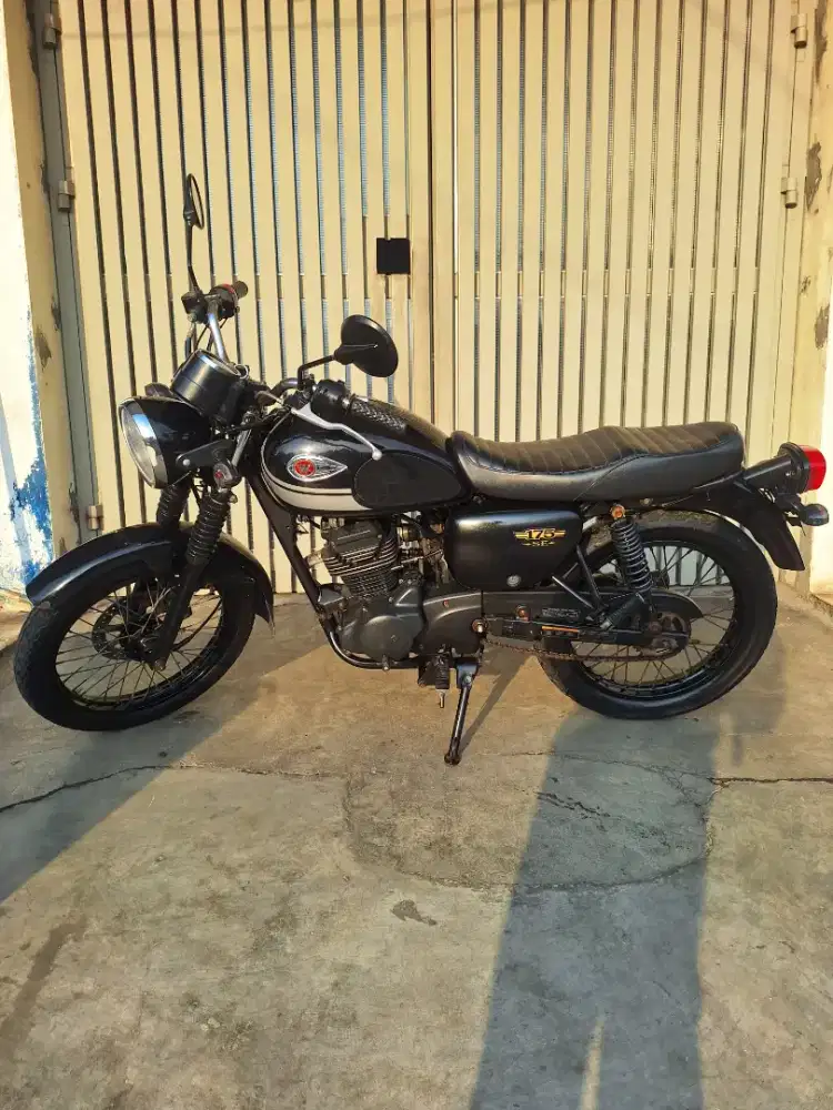 Kawasaki W175 SE Black 2020