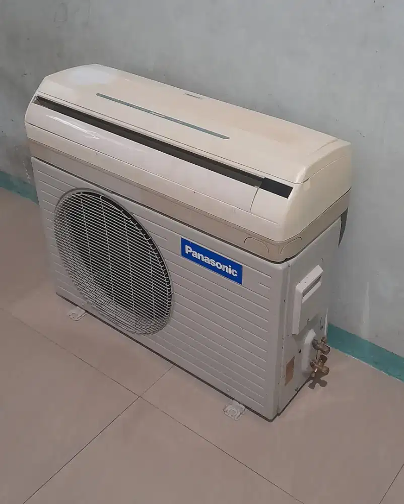 Jual ac panasonic 1 pk R22 masih mulus ac jarang di pakek ori ful