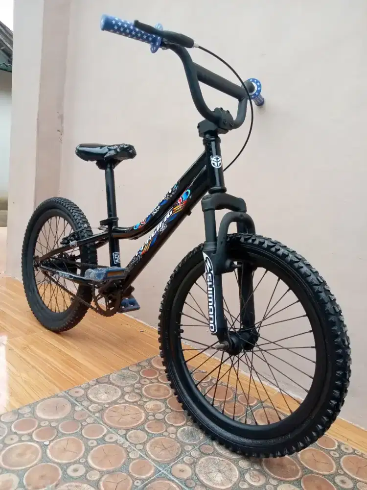 Sepeda BMX Ukuran 20.