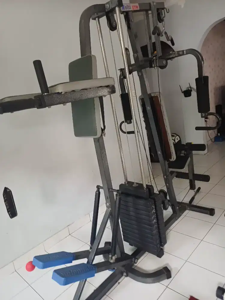 Dijual  multy gym masih berfungilsi baik