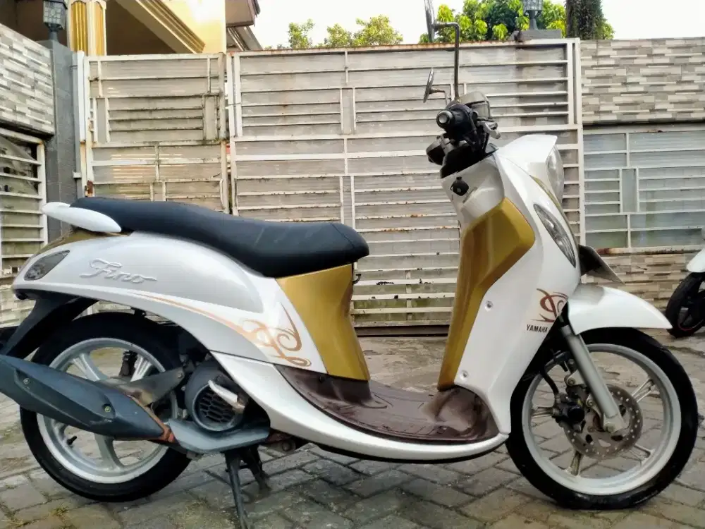 Yamaha Fino 125 premium lengkap motor sehat keterangan detail dibawah