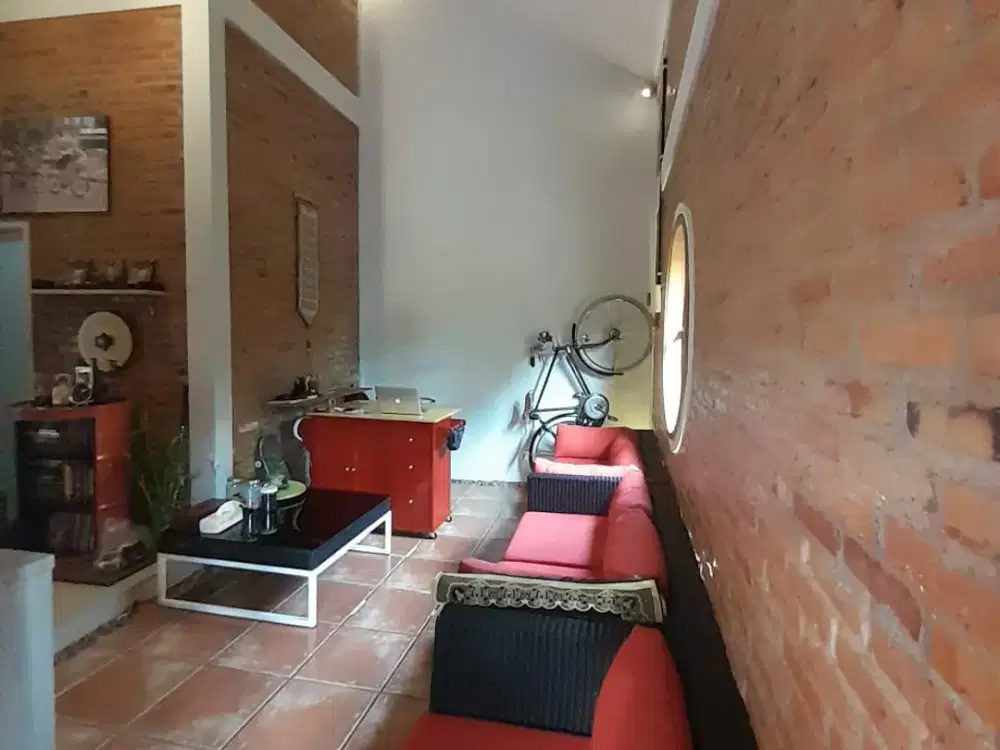 DIJUAL RUMAH UNIK MODERN COUNTRY ADEM DAN NYAMAN DI ISLAMIC VILLAGE KARAWACI