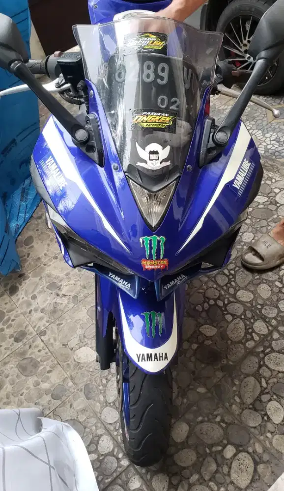 Yamaha R25 2016 Movistar