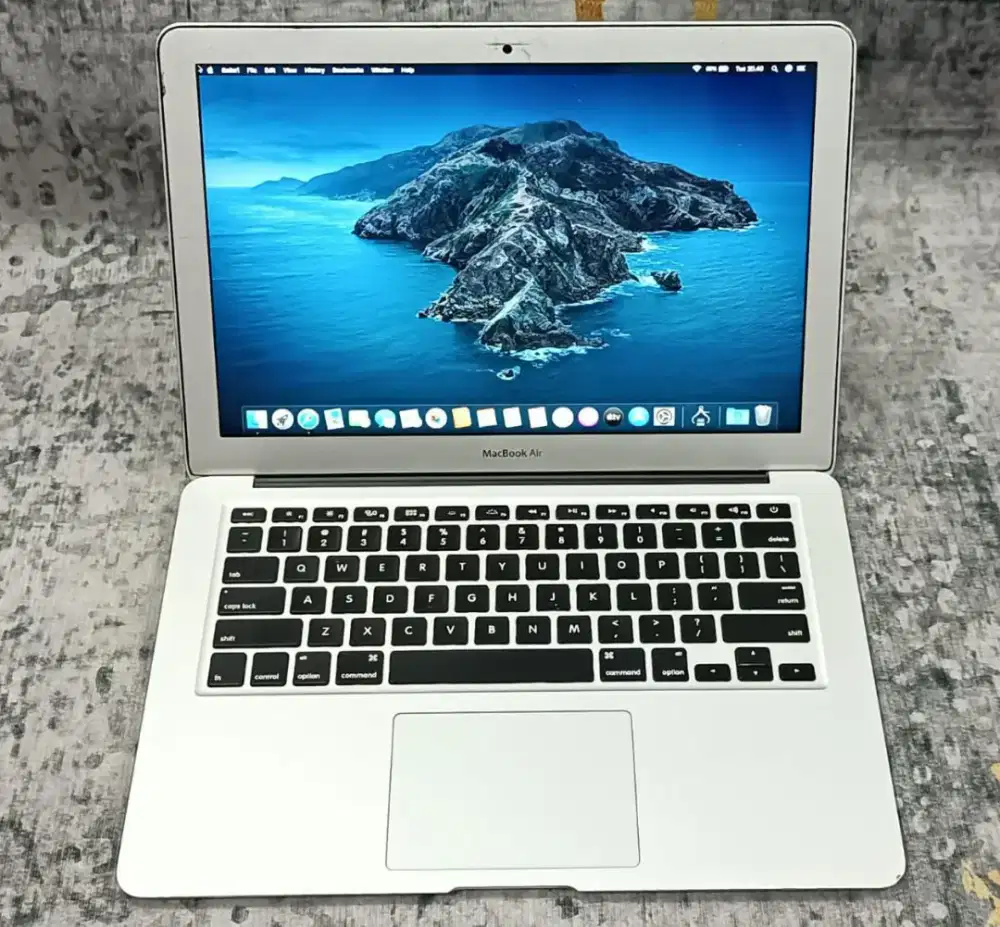 MacBook Air 13 2017 Core i5 8GB 128GB Ex iBox Like New