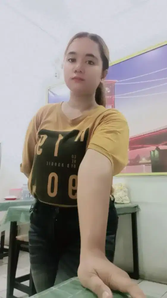 Mencari lowongan pekerjaan spg atau waiters