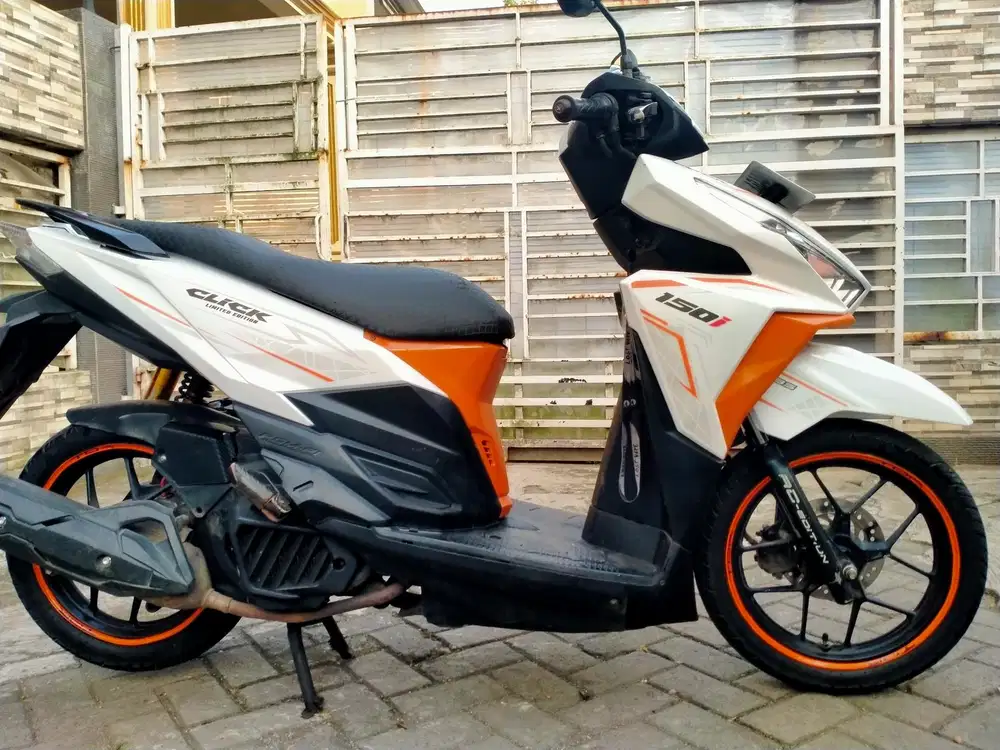 Honda Vario pajak hidup lengkap motor sehat keterangan detail dibawah
