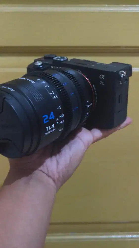 Sony a7c lensa cine