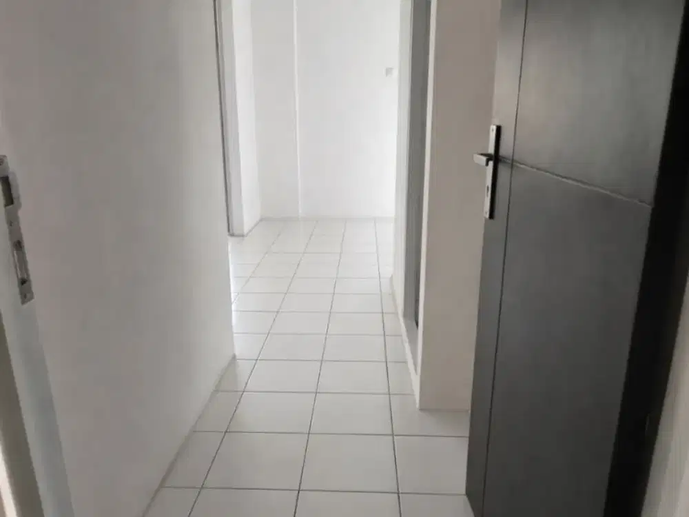 Sewa Murah Apartemen Pancoran Riverside 2BR Unfurnish dekat Stasiun Duren Kalibata