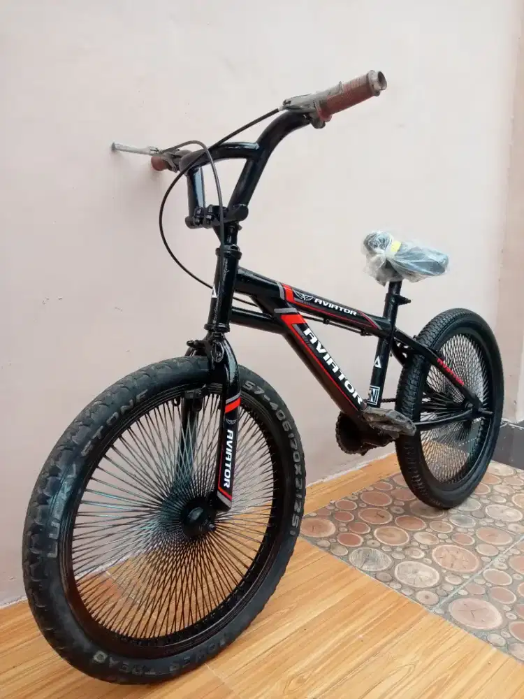 Sepeda BMX Ukuran 20.