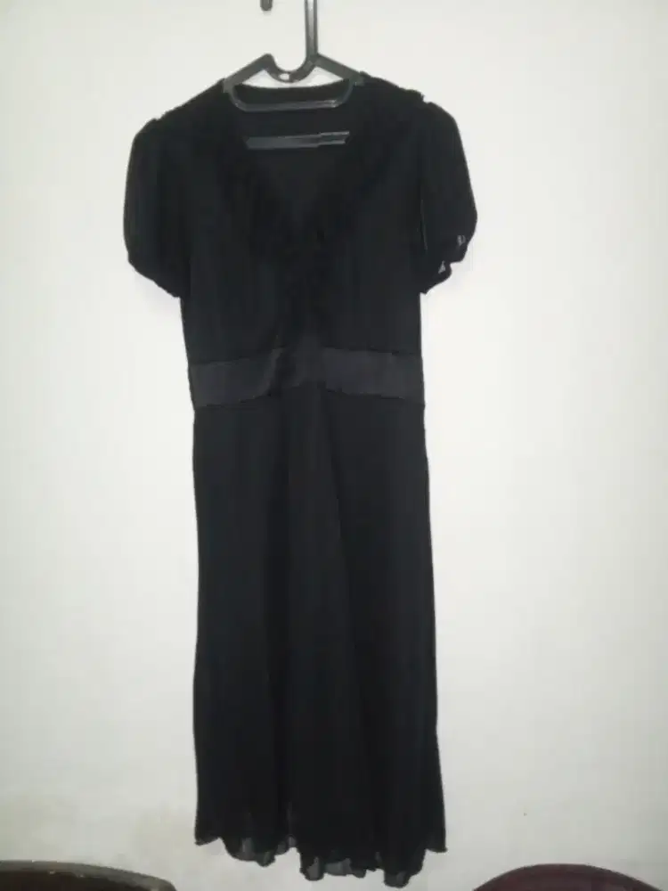 Dress Hitam Uk L