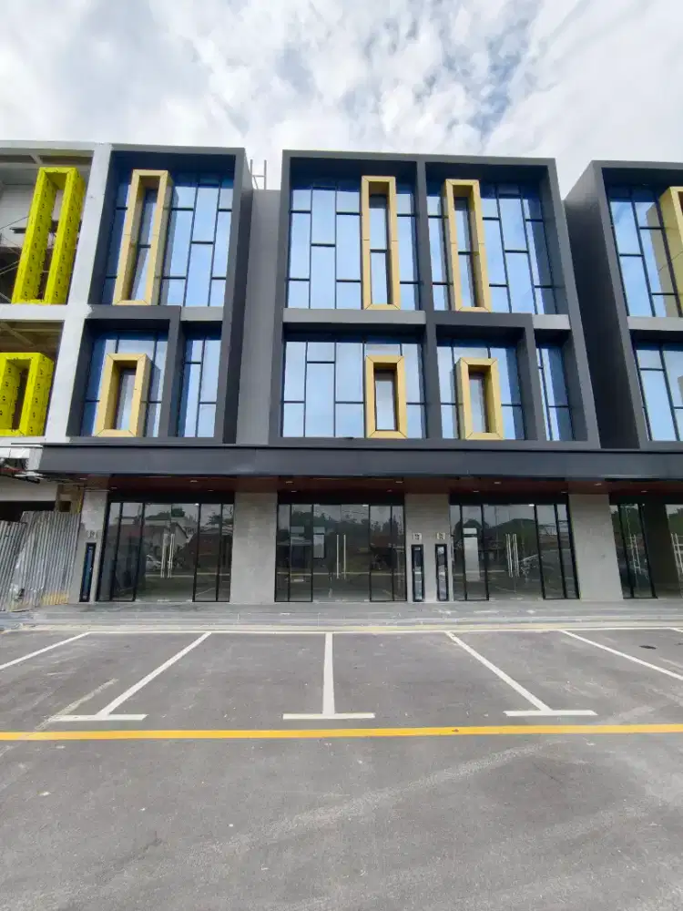 DISEWAKAN RUKO 3 GANDENG 15X15 CITRALAND SAMPALI BLOK R6