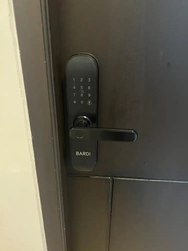 Bardi Smart Door Lock RFID - Fingerprint