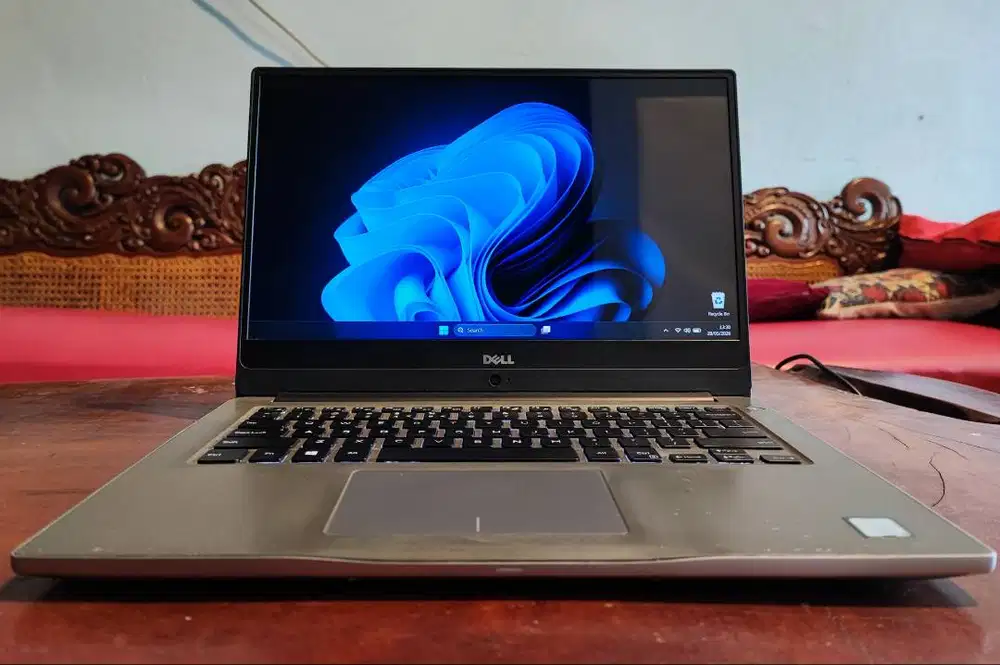 Laptop Gaming Dell Intel Core i7 8th VGA Nvidia MX150 RAM 8GB SSD+HDD