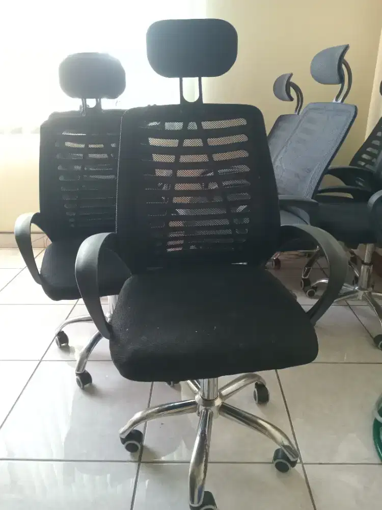 Kursi eks kantor