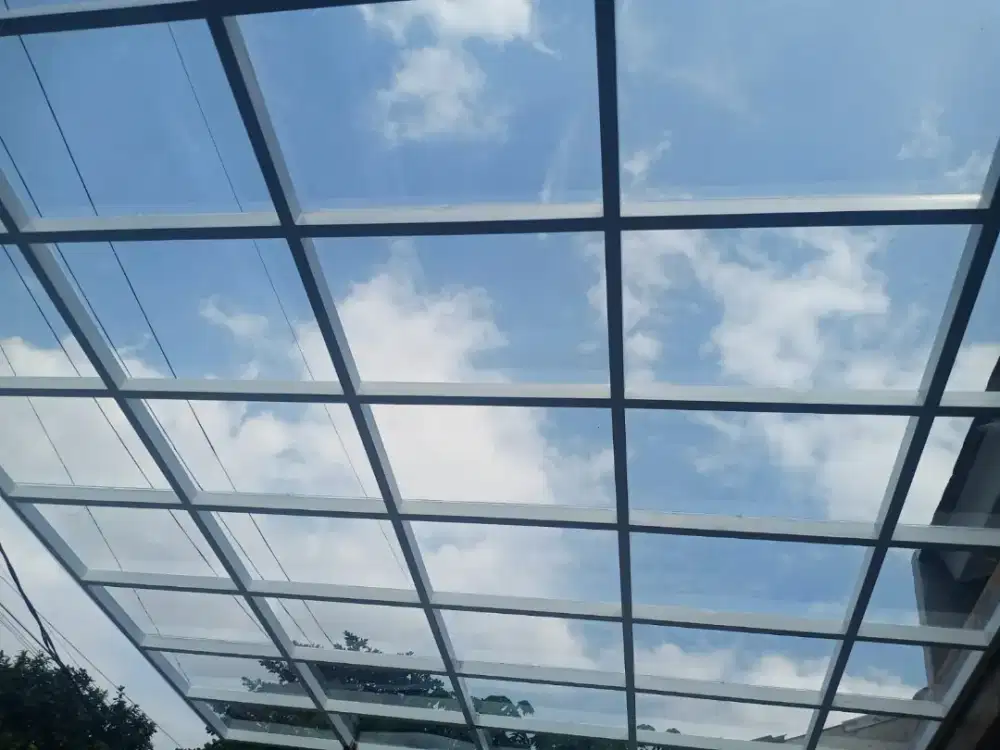 Kanopi transparan solarflat
