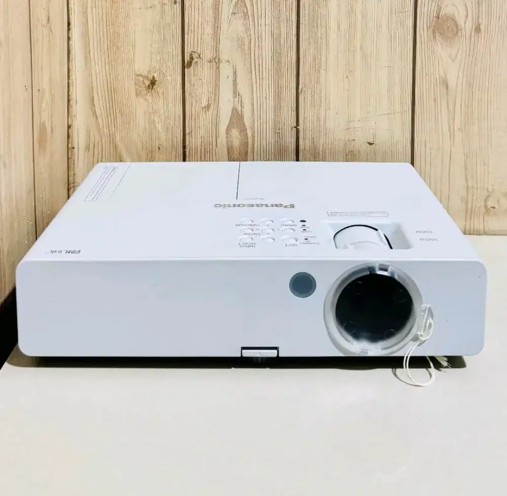 Proyektor Projector Panasonic PT-LB2VEA